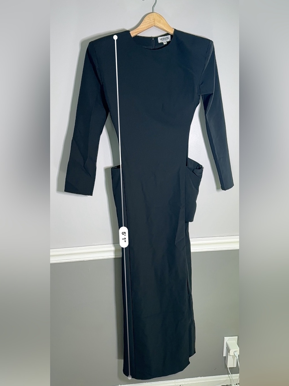 Heiress Beverly Hills
Black Cutout Maxi Dress Medium - Picture 11 of 14